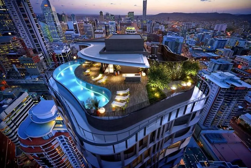 Lvl 23 Spire Infinity Pool Netflix Wifi Carpark By Stylish Stays Brisbane Australia