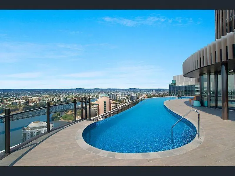 Lvl 23 Spire Infinity Pool Netflix Wifi Carpark By Stylish Stays Brisbane 0*,  Australia