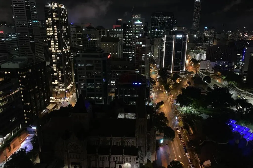 Apartment Lvl 23 Spire Infinity Pool Netflix Wifi Carpark By Stylish Stays Brisbane Australia
