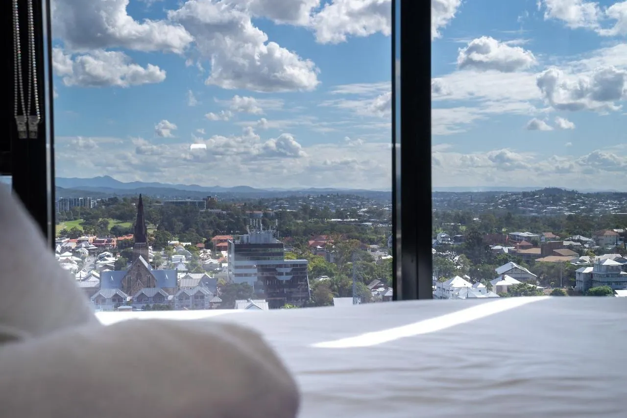 Apartment Lvl 23 Spire Infinity Pool Netflix Wifi Carpark By Stylish Stays Brisbane Australia