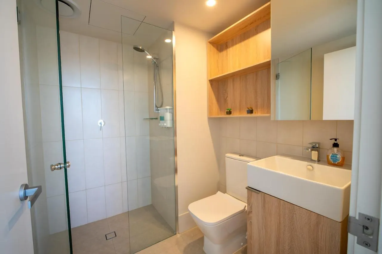 Apartment Lvl 23 Spire Infinity Pool Netflix Wifi Carpark By Stylish Stays Brisbane